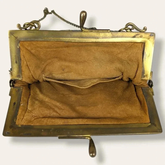 Antique Floral Micro Beaded Victorian Women's Purse with Suede Lining - Picture 12 of 12